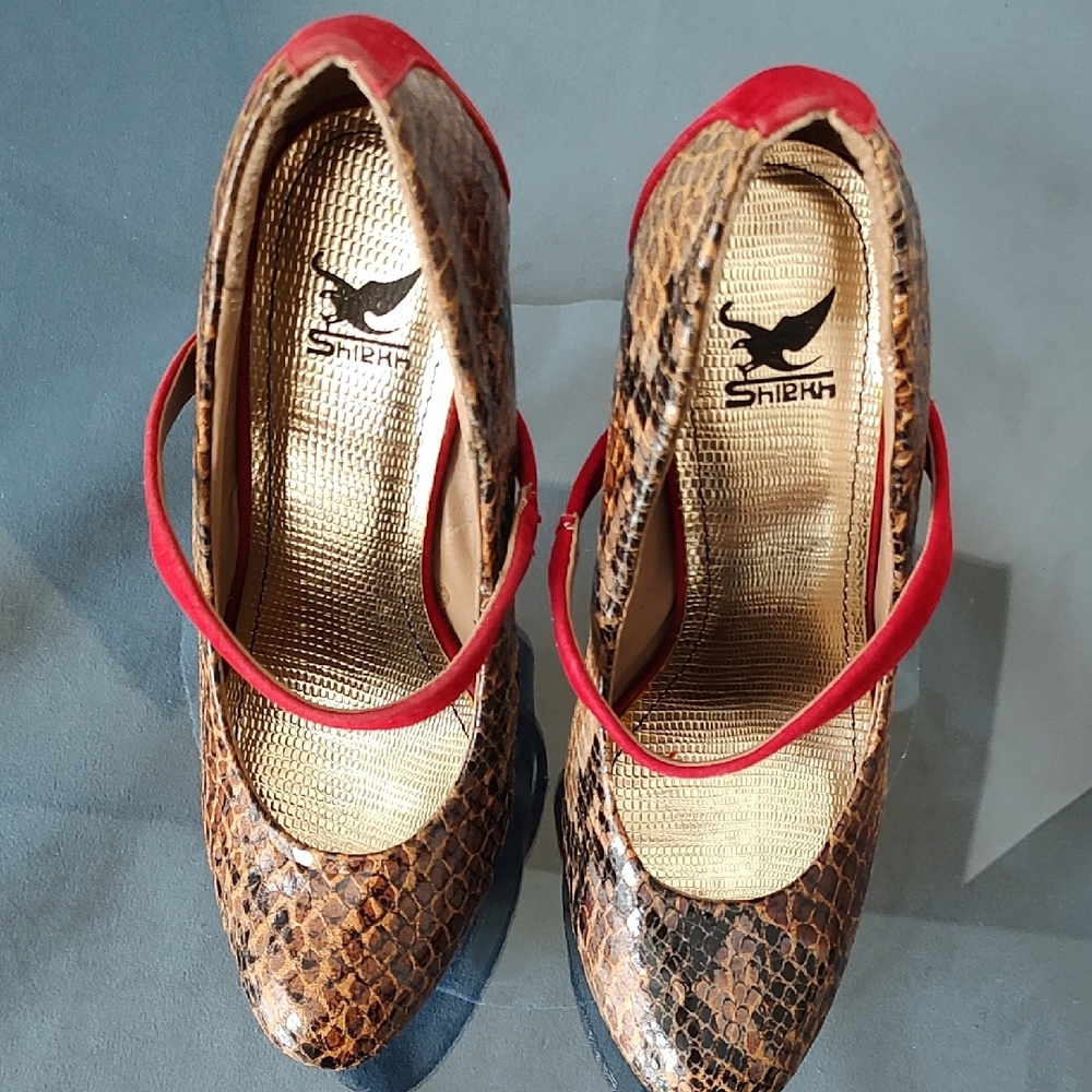 Shiekh Women's Red and Brown Snakeskin Heels